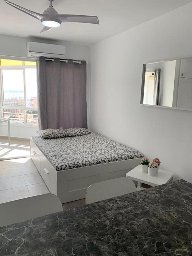 Апартаменти Studio With Sea Views In Торремолінос Екстер'єр фото